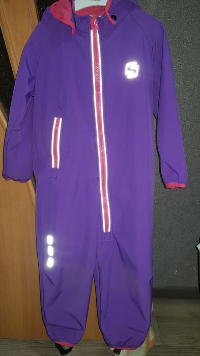 Продам 2 комбеза  весенний осенний на девочку