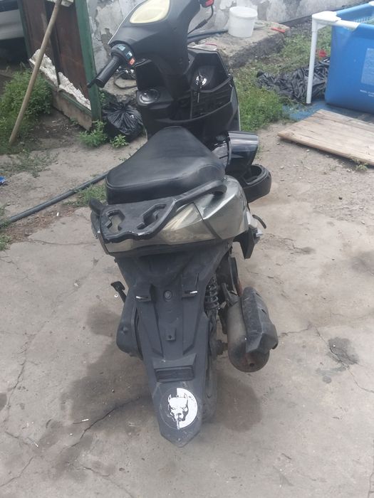 Продам скутер 80 кубов