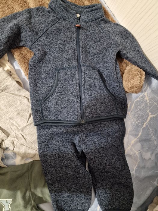 Hăinuțele h&m marimea 68