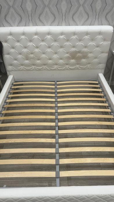 Кровать двуспальная 160×200