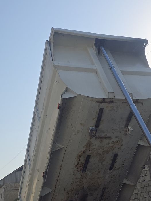 2016 йил ишлаб чикарилган кузов сотилади ёки обьмен килинади манзил