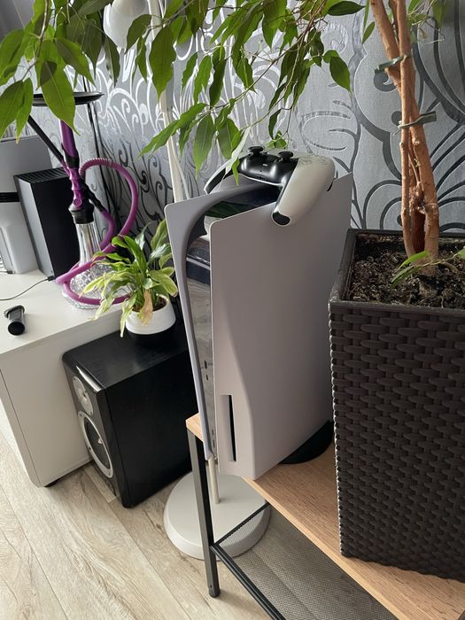 Продам Playstation 5
