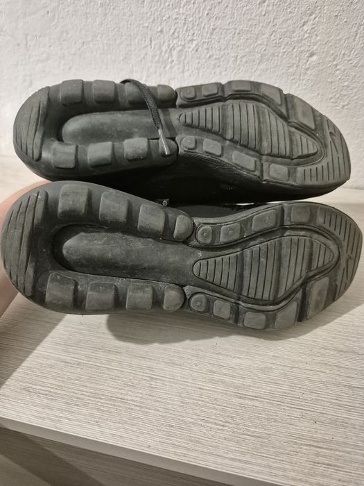 Маратонки Nike air max 270