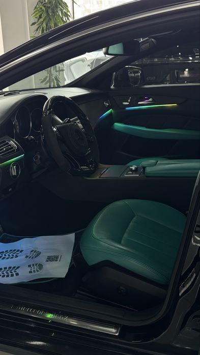 Mersedes benz cls 3L banan