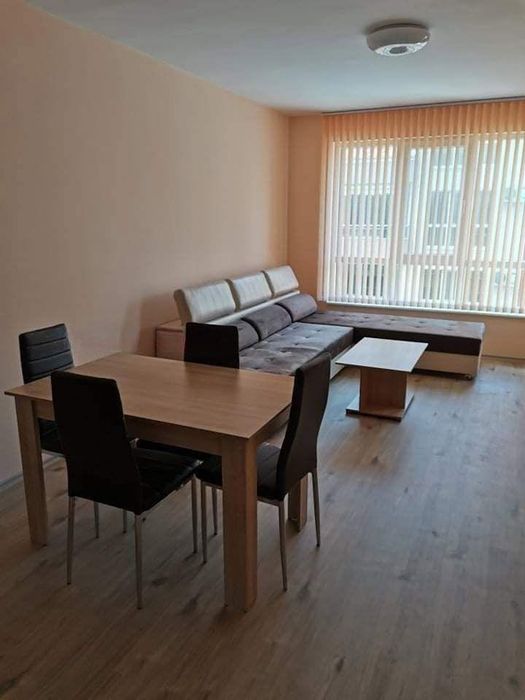 Дава се под наем Двустаен апартамент в Поморие - 65 кв.м за 357 € - Снимка #1