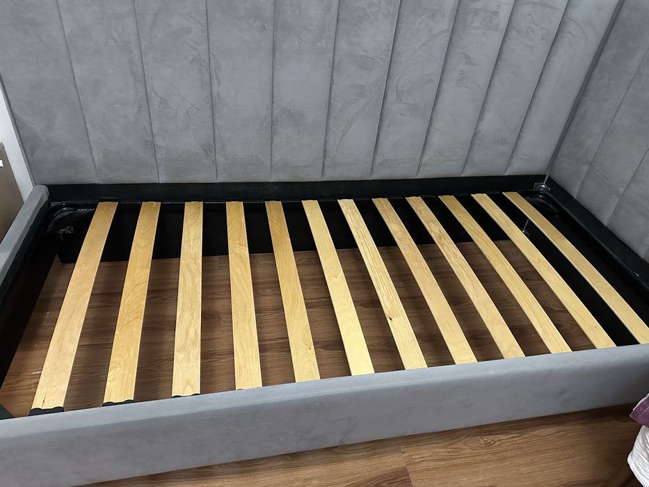 Кровать односпальная