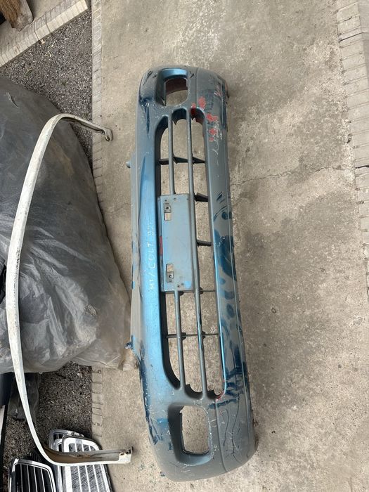 Бампер Mitsubishi Colt 1992