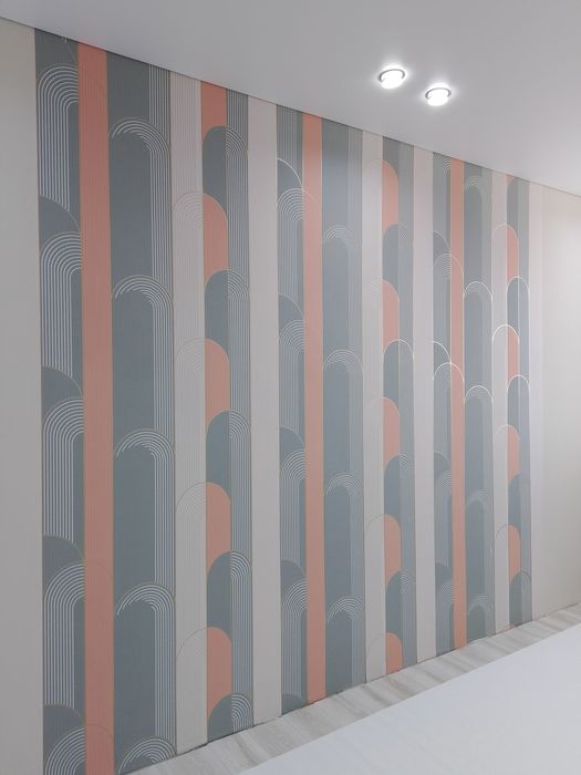 Поклейка обоев и галтели