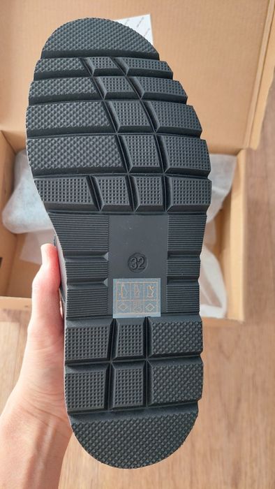 Новые туфли для мальчика