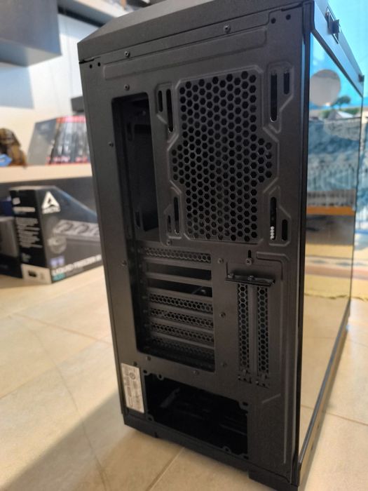 Компютърна кутия Asus TUF gt501 ( pc case )
