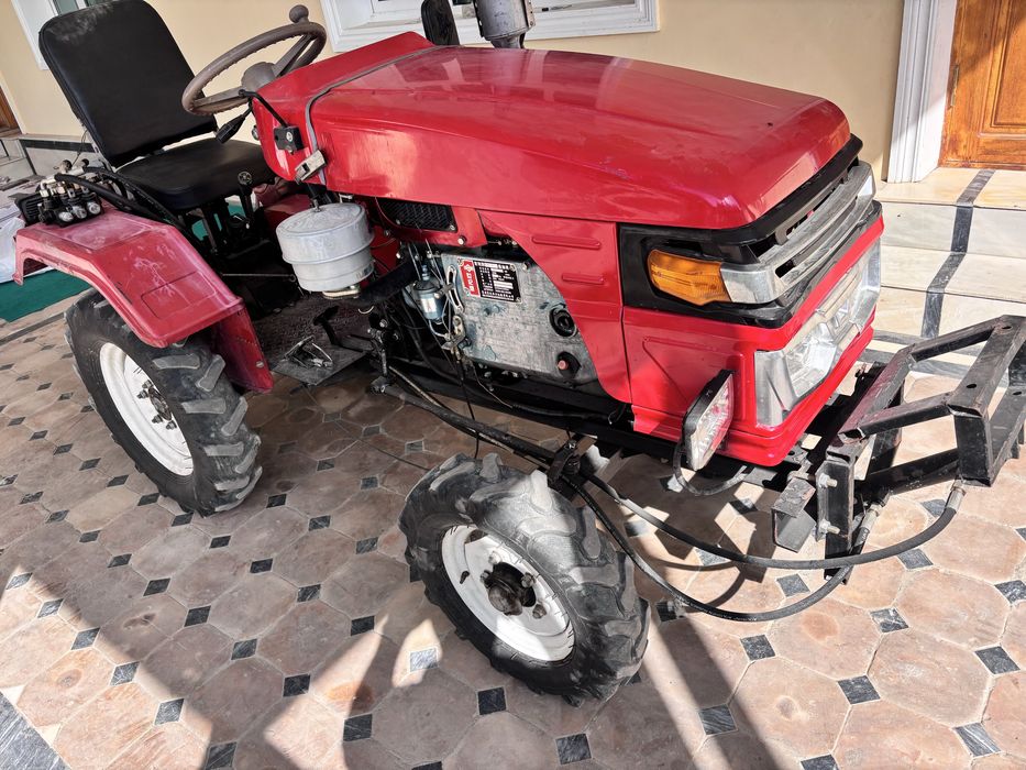 Mini traktor | uskunalari bilan sotiladi