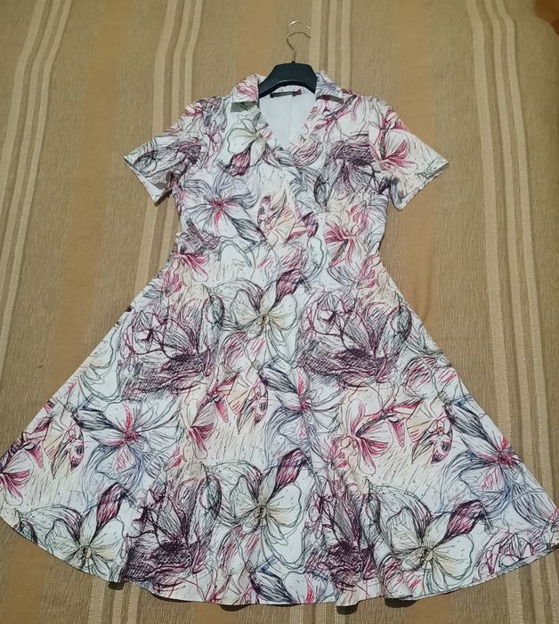 Rochie A&D fashion 46,  îngustă in talie 88cm, fustă cloș, poliester