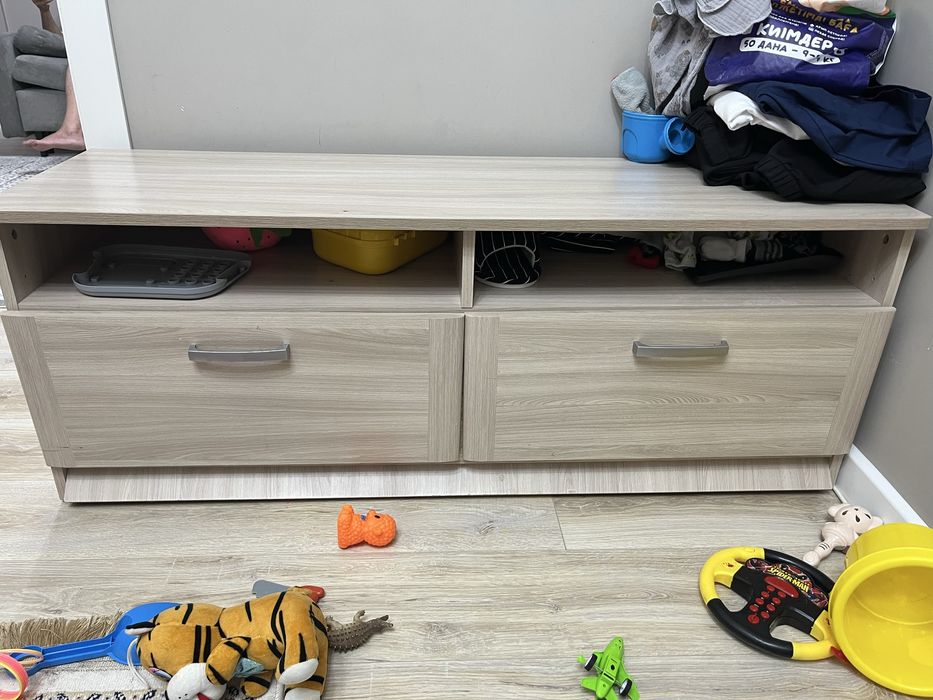 Продам тумбочку в отличном сосоянии