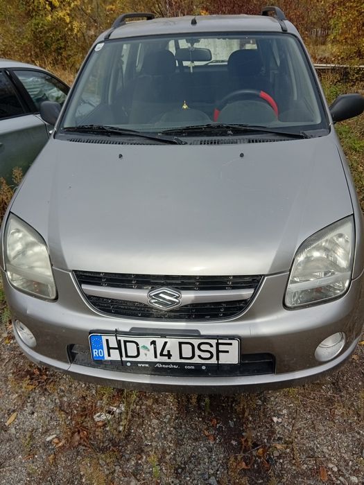 Vând Suzuki ighins 2004 pentru piese!