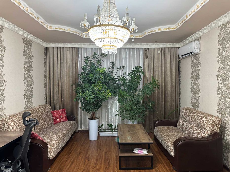 Срочно продаю свою квартиру на Шахристанский
