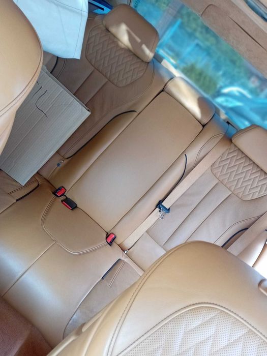 Interior piele crem BMW Seria 7 G11 2018