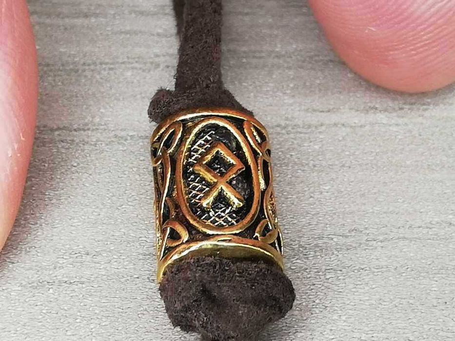 Ръчно изработени Амулети Талисмани Руни и енергийни бижута