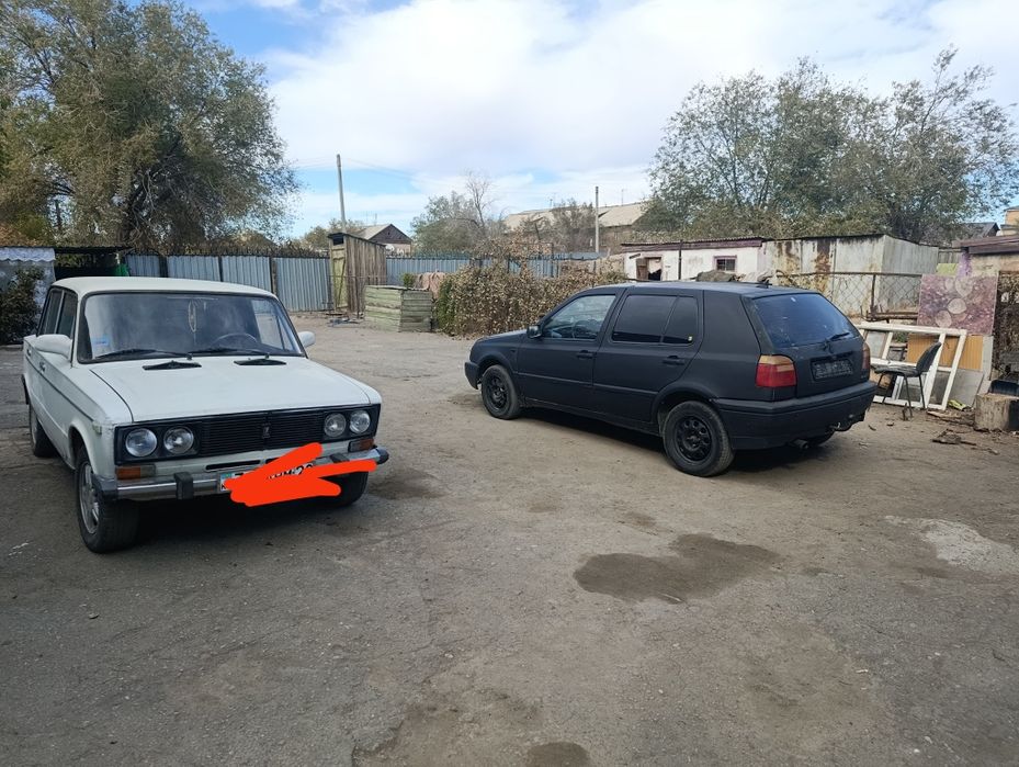 Продам 2 машины без торга окончательно обе на ходу