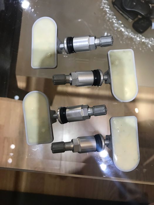 Датчици налягане в гумите