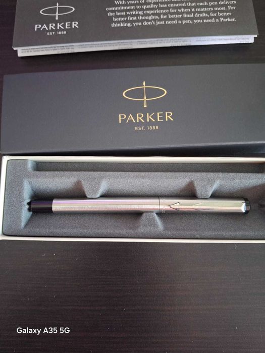 Vând  20 buc.Stilou Parker