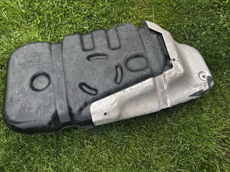 Резервоар за Hyundai i30 1.5 tgdi  2020 година , става и за киа сийд .