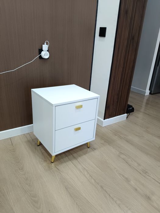 Тумбочка для спальной