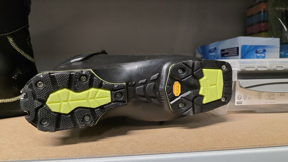 Комбинирани ски туринг обувки Fischer Ranger Free 130, 250-255