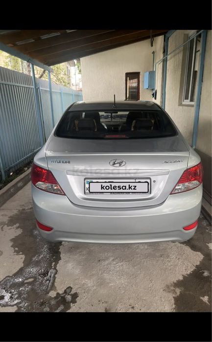 Срочно продам Hyundai accent 2011