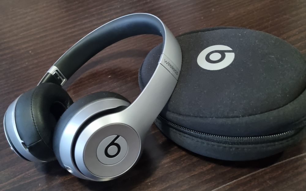 Beats Solo 2 Wireless – перфектно състояние, с калъф