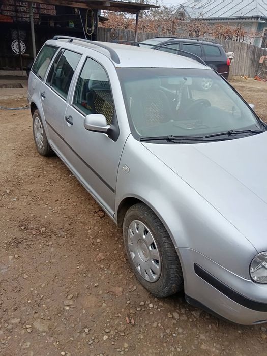 Golf 4 1,9  Diesel acte la zi ,detalii la telefon