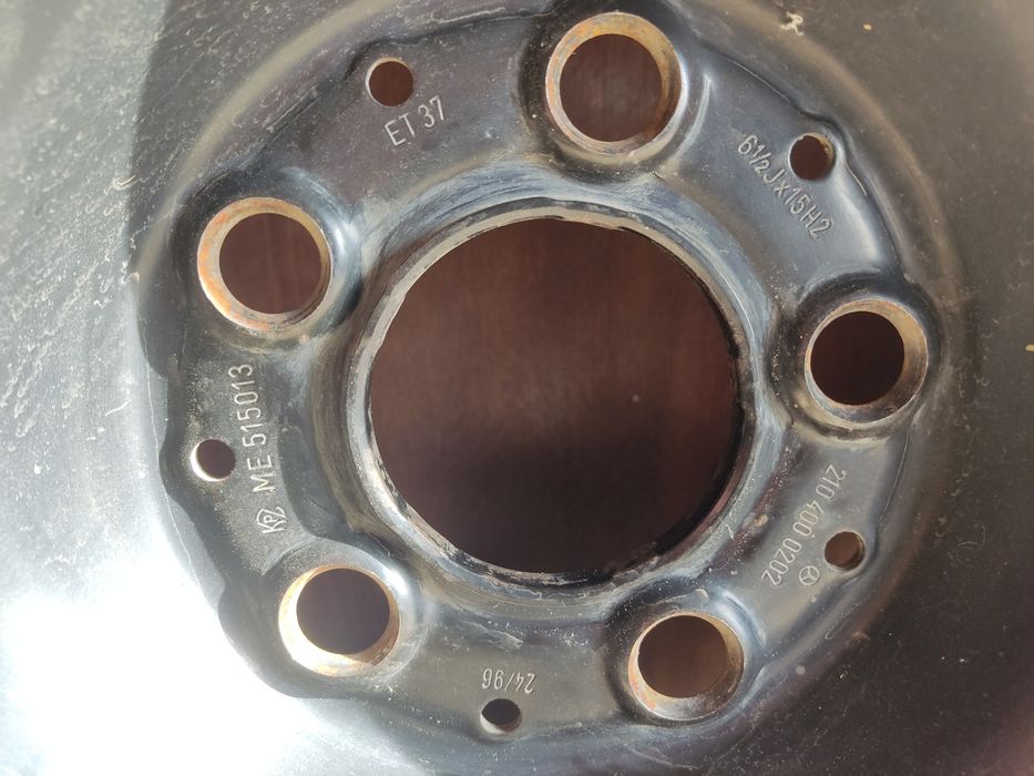 Продам диски на 15 Б/У резиной