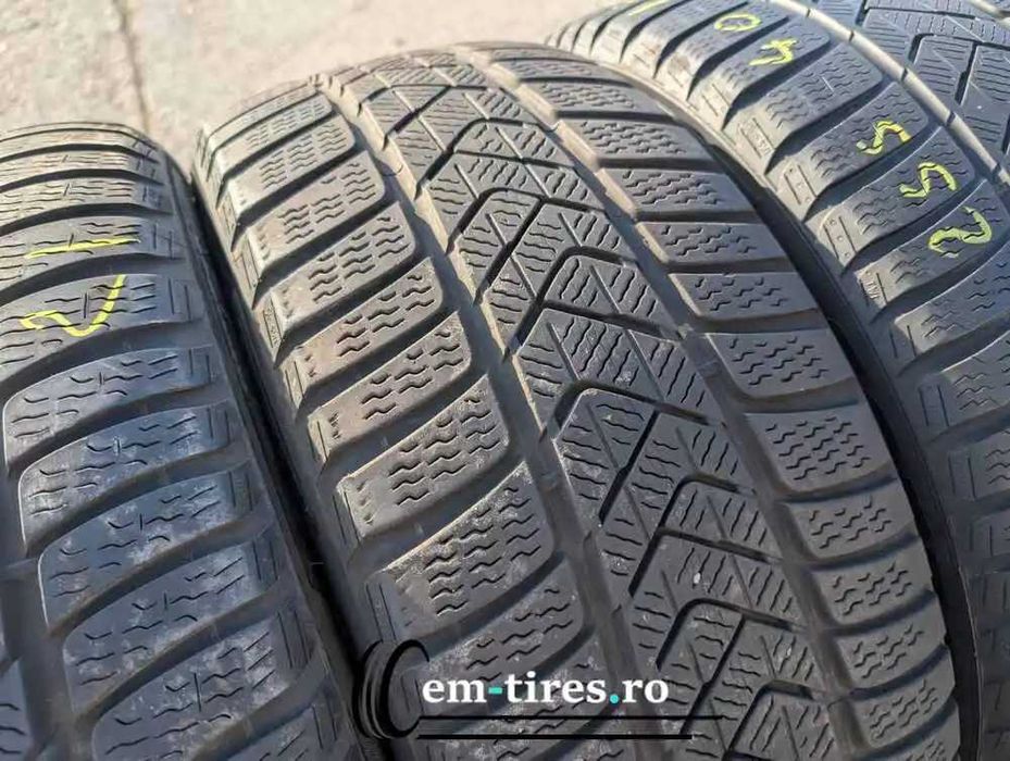 SET 4 Anvelope Iarna 225/45 R18 + 255/40 R18 PIRELLI - Runflat (BMW)