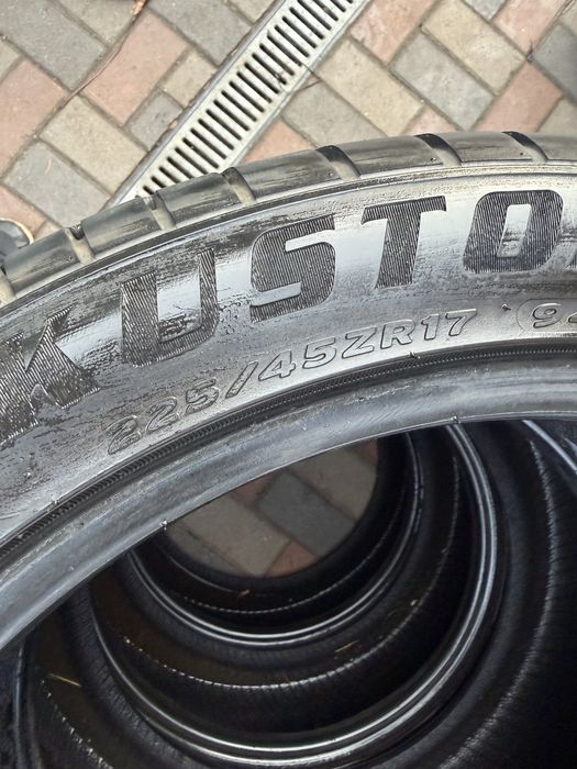 Продам шины 225 45 r17