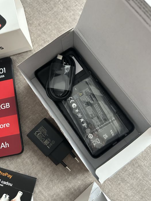 Telefon TCL 501 nou in cutie