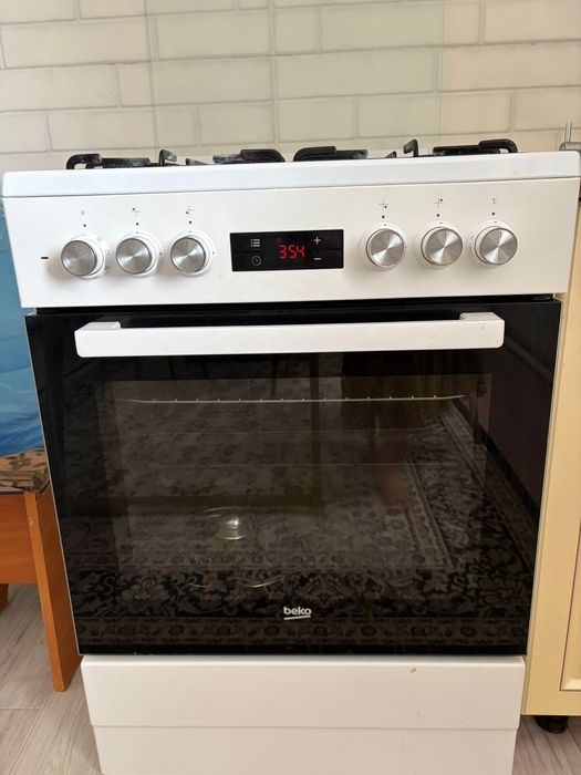 Продам газовку Beko