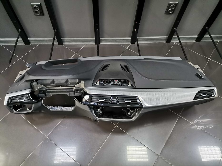 Арматурно Табло BMW 6 GT G32 Lci Черна Кожа Черен Шев БМВ Г32 ГТ - A53