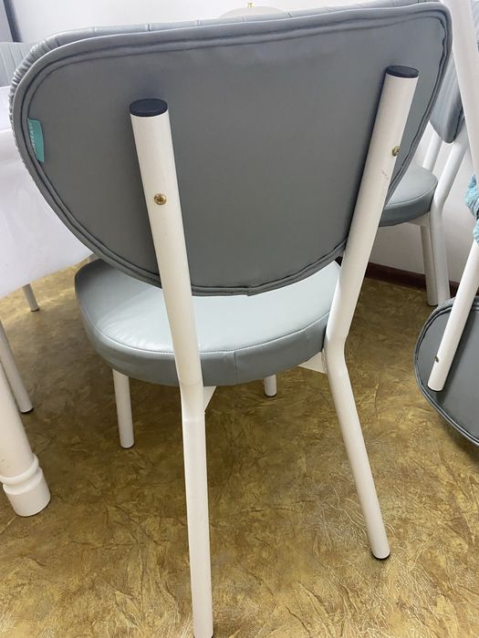 Продам стулья 6 шт