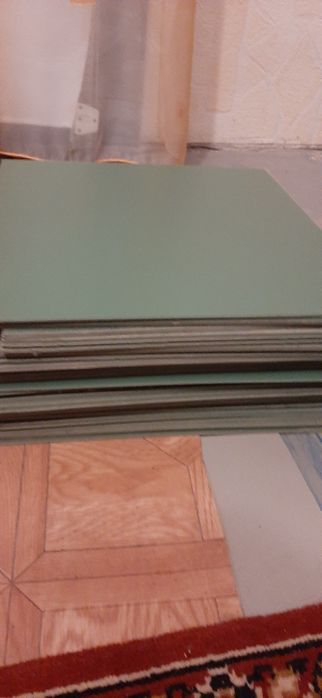 Плитка линолиумная Россия  размер 30×30