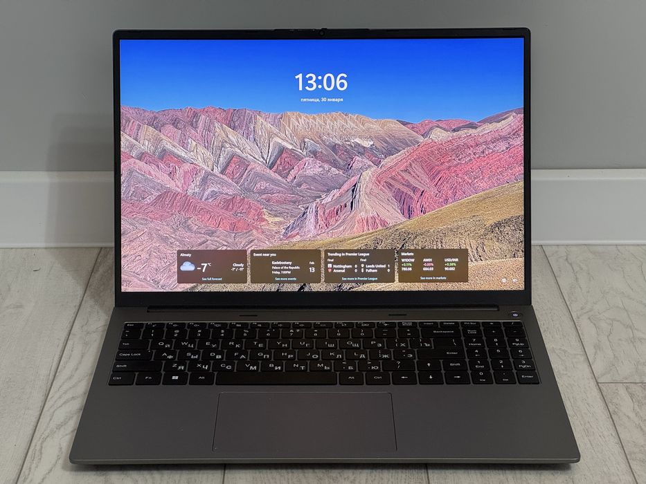 Шустрый универсальный ноутбук для игр работы и учебы.