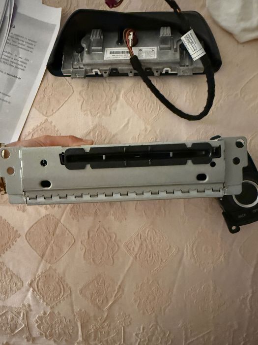 Set multimedia  Dispay, controller Idrive și magazie Cd player BMW seria 1 2015