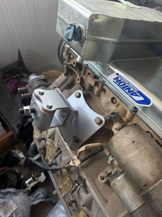 LS3 двигател с ECU Link, преден картер, адаптер кит към БМВ