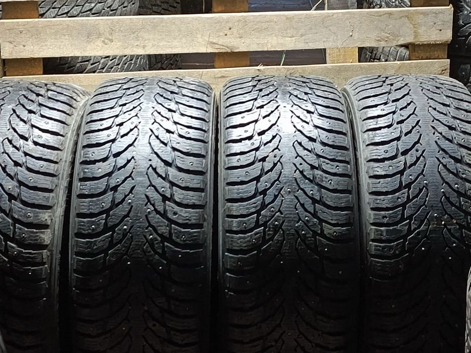 275/50/21 Nokian