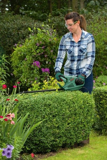 Кусторез электрический Bosch EasyHedgeCut 55