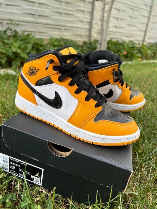 Jordan 1 mid Taxi
