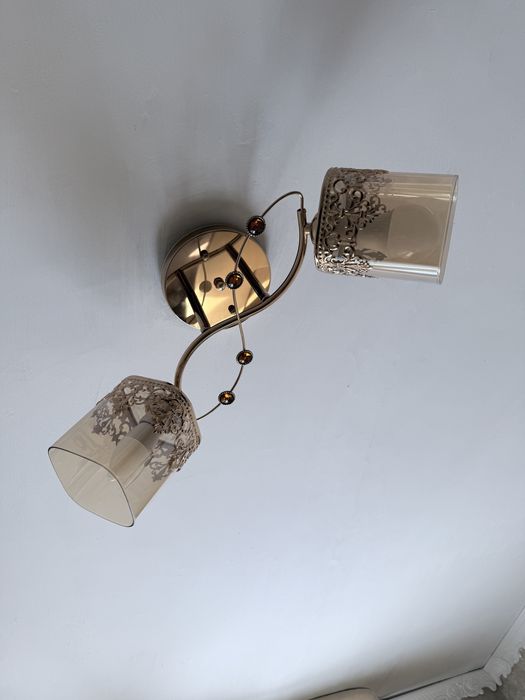 Продам люстры не дорого