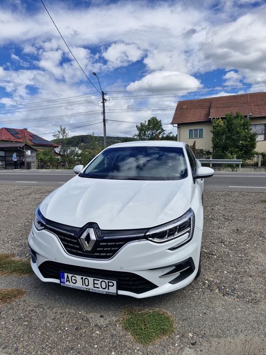RENAULT Megane 2025 — imagine 2