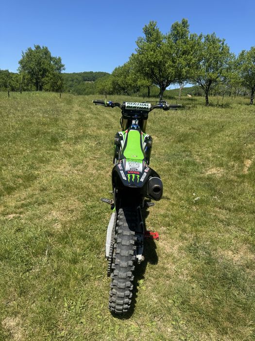 Vând sau schimb cross  Kawasaki 250 kx250f kxf 4t 2015 injecție