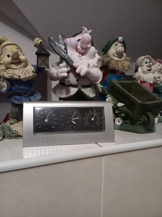 CANADA,QUARTZ:CEAS,Termometru,HIGROMETRU,3 in 1,radiocasetofon YOKO