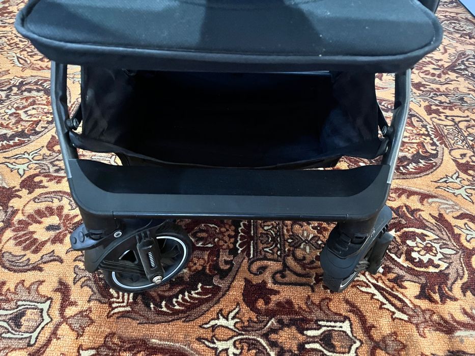 Коляска-чемодан.