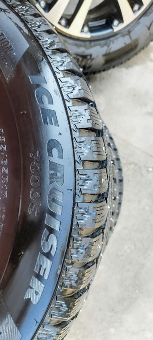 Комплект шипованных шин BRIDGESTONE